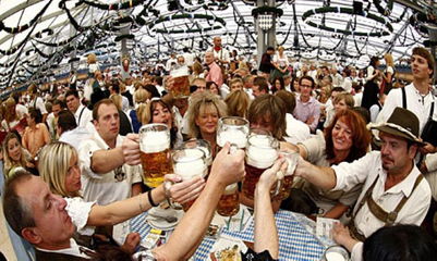 德国啤酒节的庆祝方式